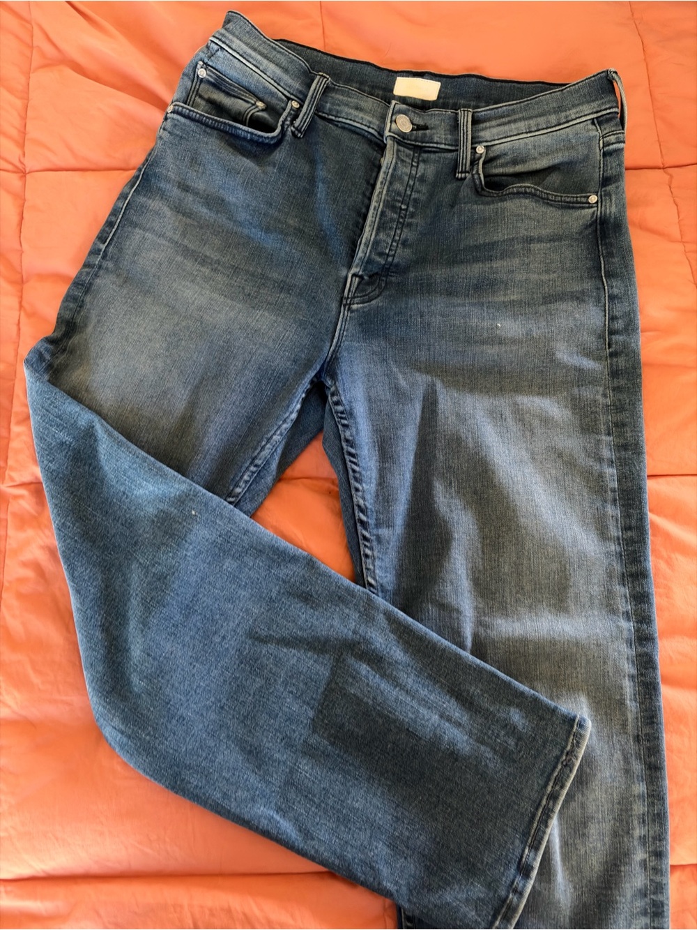 MOTHER The Tomcat in Oui-Oui wash Straight-Leg Button fly Jeans in Dark Blue